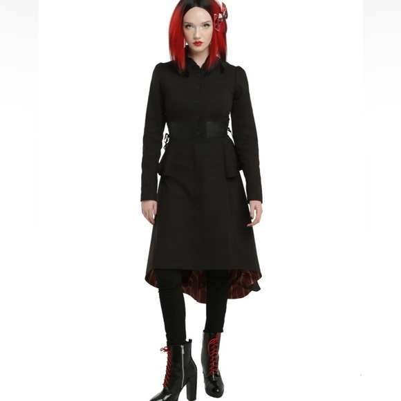 Disney Alice Through The Looking Glass Red Queen Trench Coat Hot Topic Size LG - Picture 2 of 16